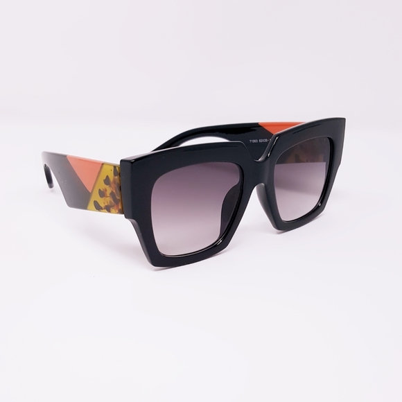 Brand New Fashion Sunglasses With Pouch - Picture 2 of 7